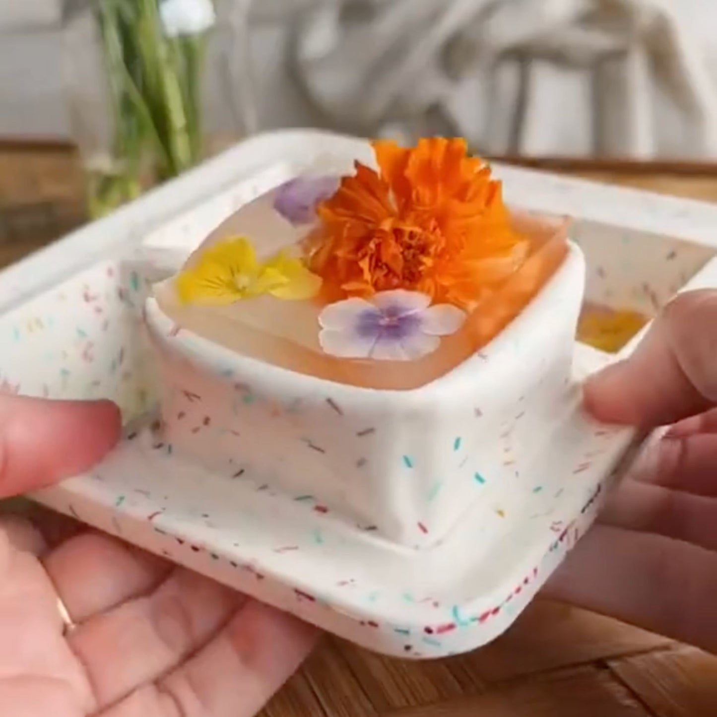 Peak Extra Large Ice Cube Tray - Speckled White