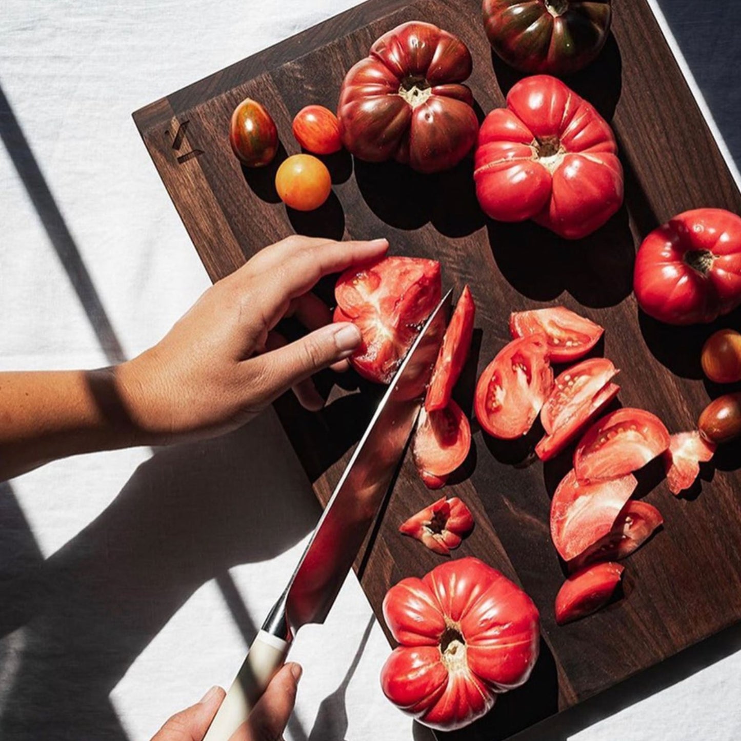 The Angled Cutting Board - Walnut